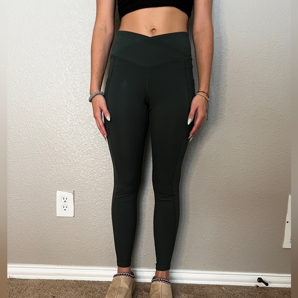 Green leggings// aerie// size M